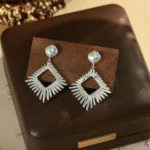 Vintage Sparkling Heart Zircon Rhombus Earrings