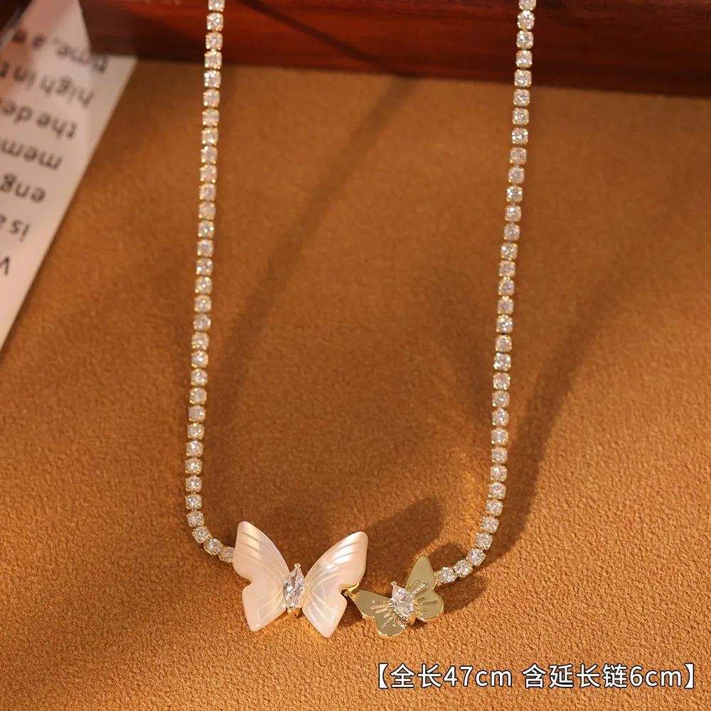 O1CN0152NbNx2Bae9COi4qo_2214616708355-0-cib Gold Shell Butterfly Rhinestone Clavicle Necklace - Image 1