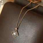 Iridescent Four-Leaf Clover Jewelry Set