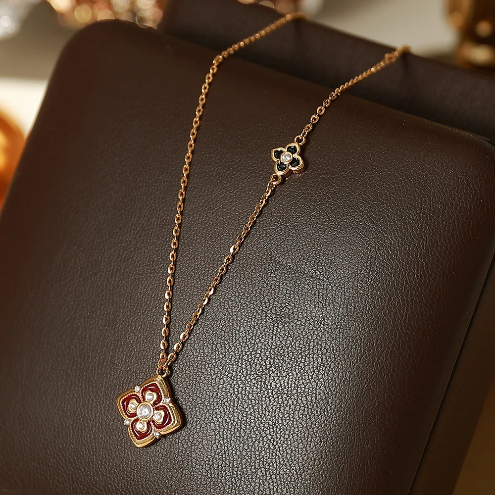 O1CN01ALxfuRnAlXJ21stE_2214616708355-0-cib Neo-Chinese Lotus Medallion Four-Petal Flower Clavicle Necklace - Image 1