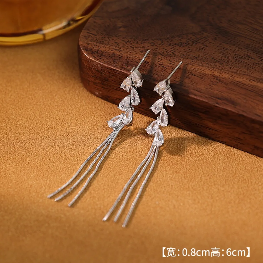 O1CN01P7xh4V2BaeAlOOO47_2214616708355-0-cib Wheat Zircon Tassel Earrings - Image 1