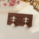 Pearl Crown Stud Earrings