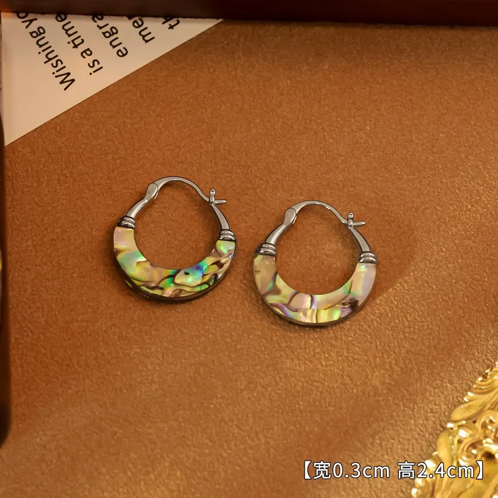 O1CN01aA7aF12Bae8ZRra0o_2214616708355-0-cib French Pearl Stud Earrings - Image 1