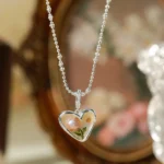 Vintage Flower Heart Gold Clavicle Necklace