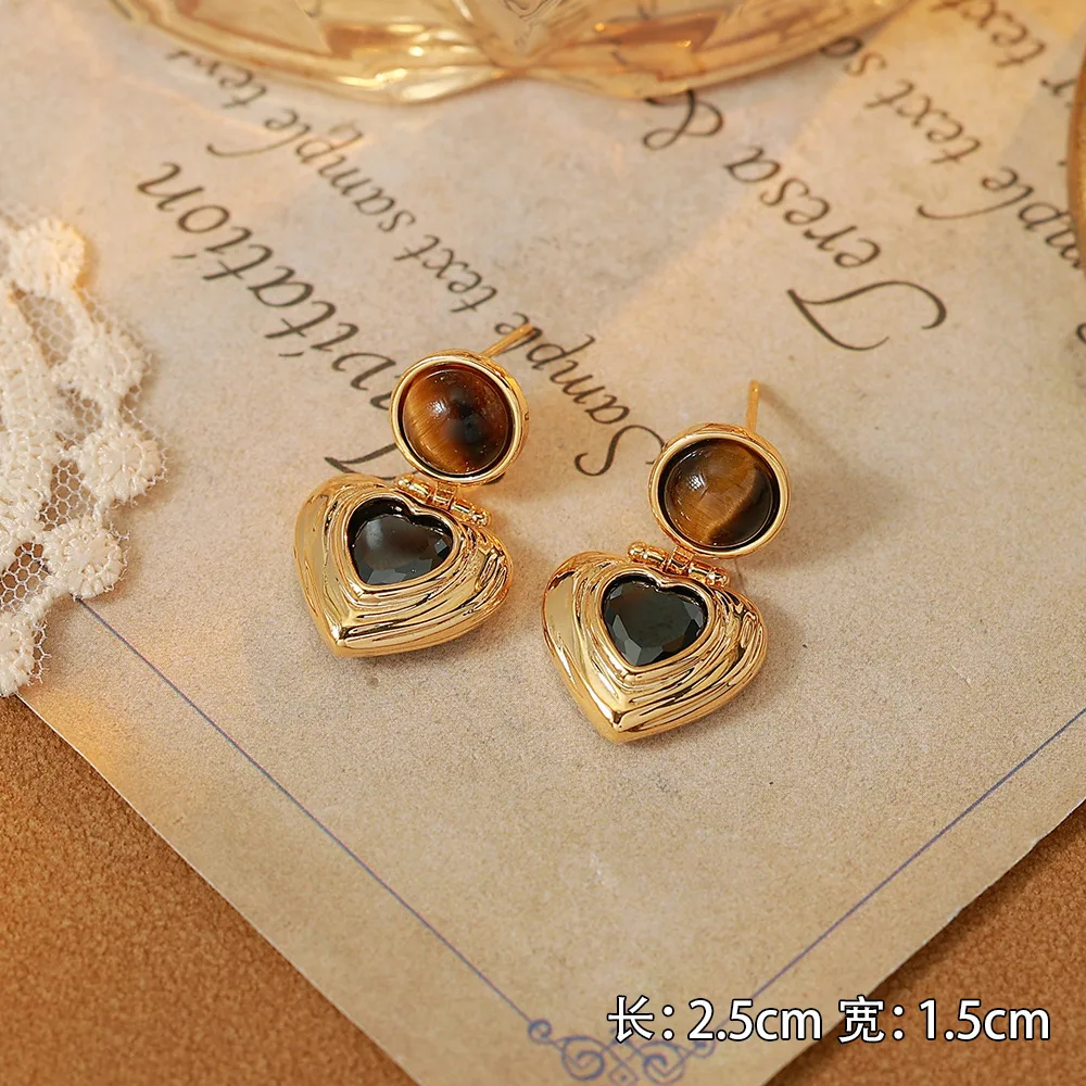 O1CN01fSyFwd2BaeDvw4tix_2214616708355-0-cib Vintage Tiger Eye Maillard Earrings - Image 1