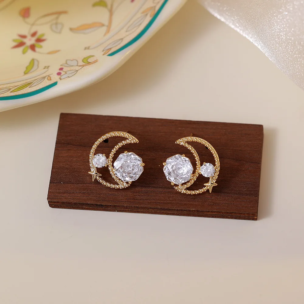 O1CN01hb4g262BaeFvdn6Ee_2214616708355-0-cib French Rose Zircon Moon Stud Earrings - Image 1