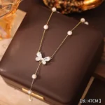 Baby's Breath Pearl Butterfly Saturn Clavicle Necklace