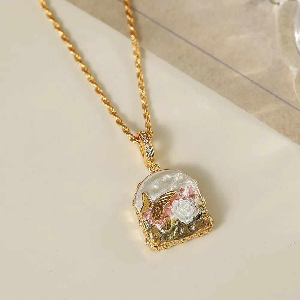 O1CN01mfmjXofmUrJ21stE_2214616708355-0-cib Vintage Monet Garden Flower Butterfly Jewelry Set - Image 1