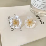 Mother-of-Pearl Zircon Shell Flower Stud Earrings
